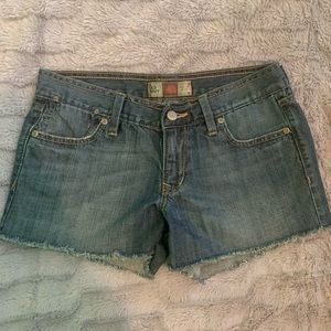 Old Navy cut off style shorts